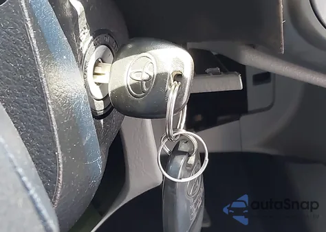 2015 Toyota Tacoma Base V6 z USA, uszkodzony, nr VIN 5TFLU4EN6FX144939